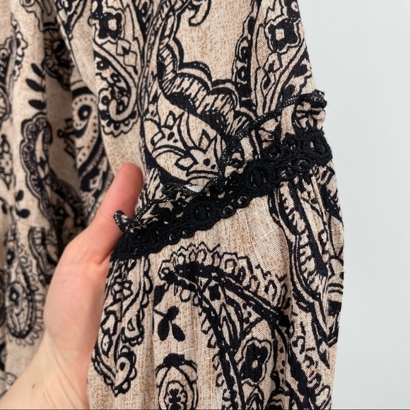 Knox Rose Beige & Black Paisley Print Boho Blouse - Picture 11 of 15